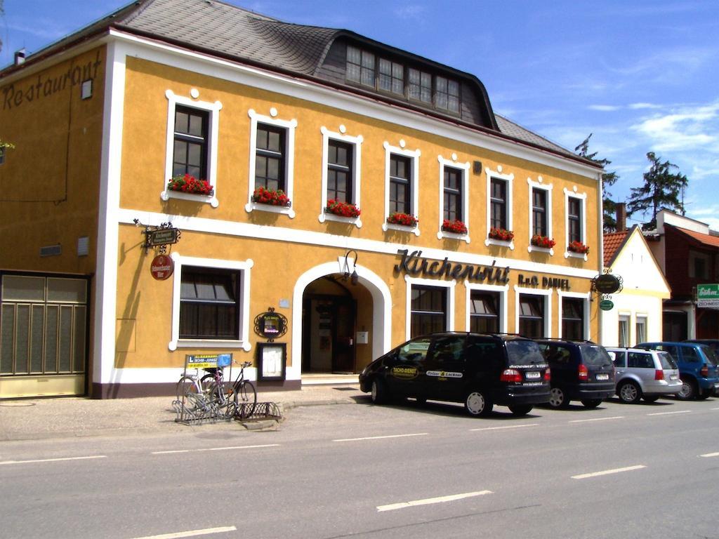 Weinhotel Kirchenwirt 골스 외부 사진