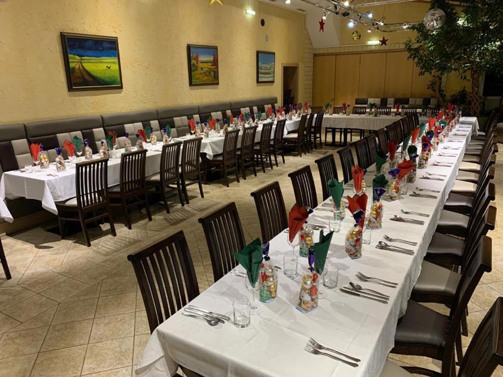 Weinhotel Kirchenwirt 골스 외부 사진